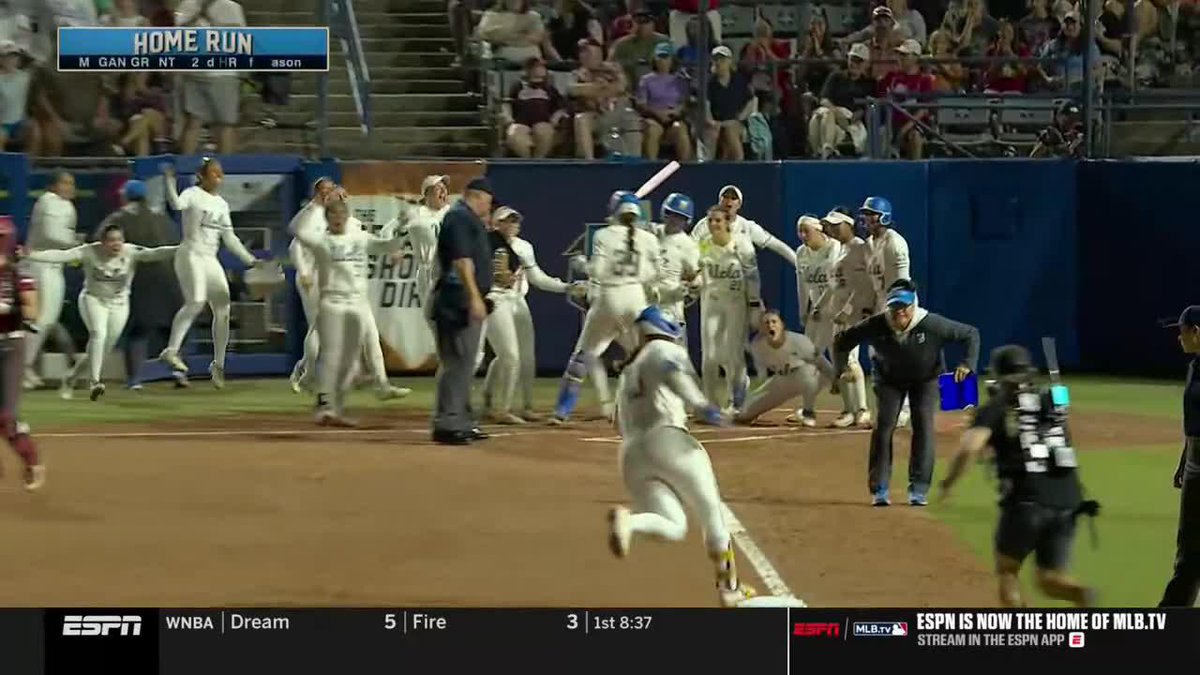 MEGAN GRANT MAKES HISTORY AT THE #WCWS 💥 MOST HOME RUNS IN UCLA Softball HISTORY. 📺: ESPN