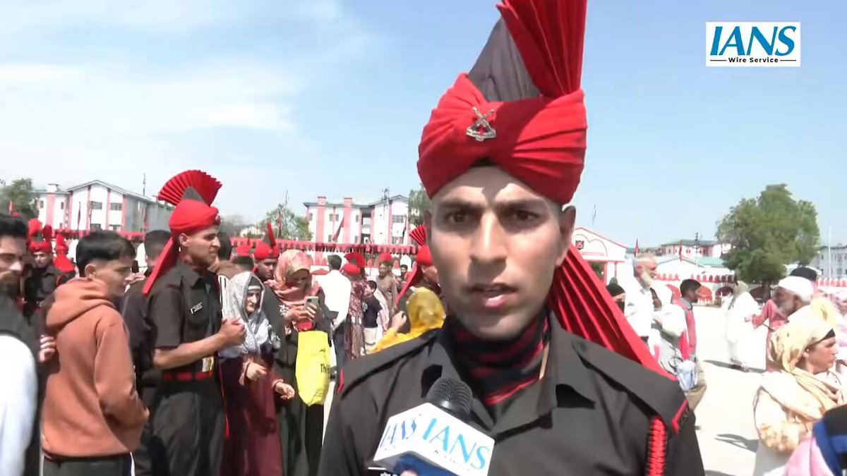 पप्पू और विपक्ष ने अग्निवीर योजना को बदनाम करने की बहुत कोशिश की लेकिन कहते हैं ना— साँच को आंच नहीं आती आज 538 अग्निवीर, सेना का हिस्सा बनकर खुशी से झूम रहे,, गौरव की अनुभूति कर रहे याद रखना — राष्ट्रभक्ति के आगे सस्ती राजनीति का जोर कभी नहीं चलता, जिसकी गवाही दे रहे ये पल