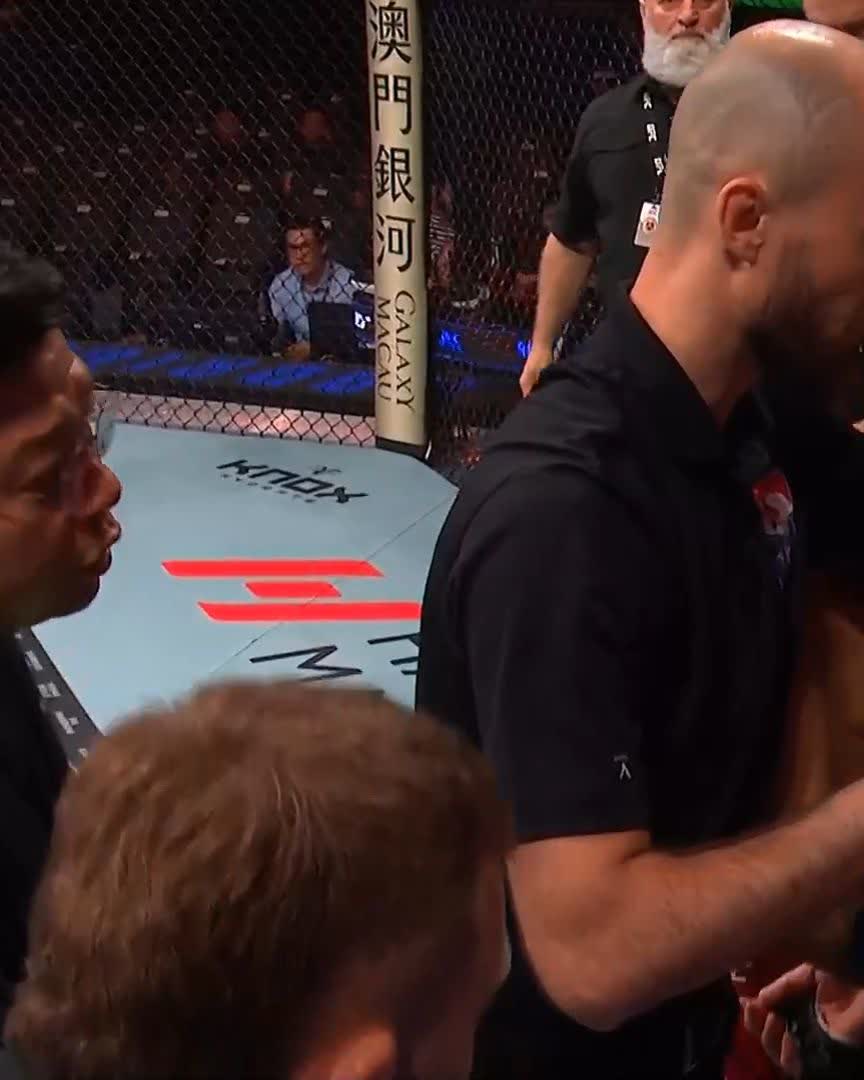 ON SHORT NOTICE 😮‍💨 Rodrigo Vera gets the RD1 victory in enemy territory! [ #UFCMacau | LIVE NOW on @ParamountPlus ]