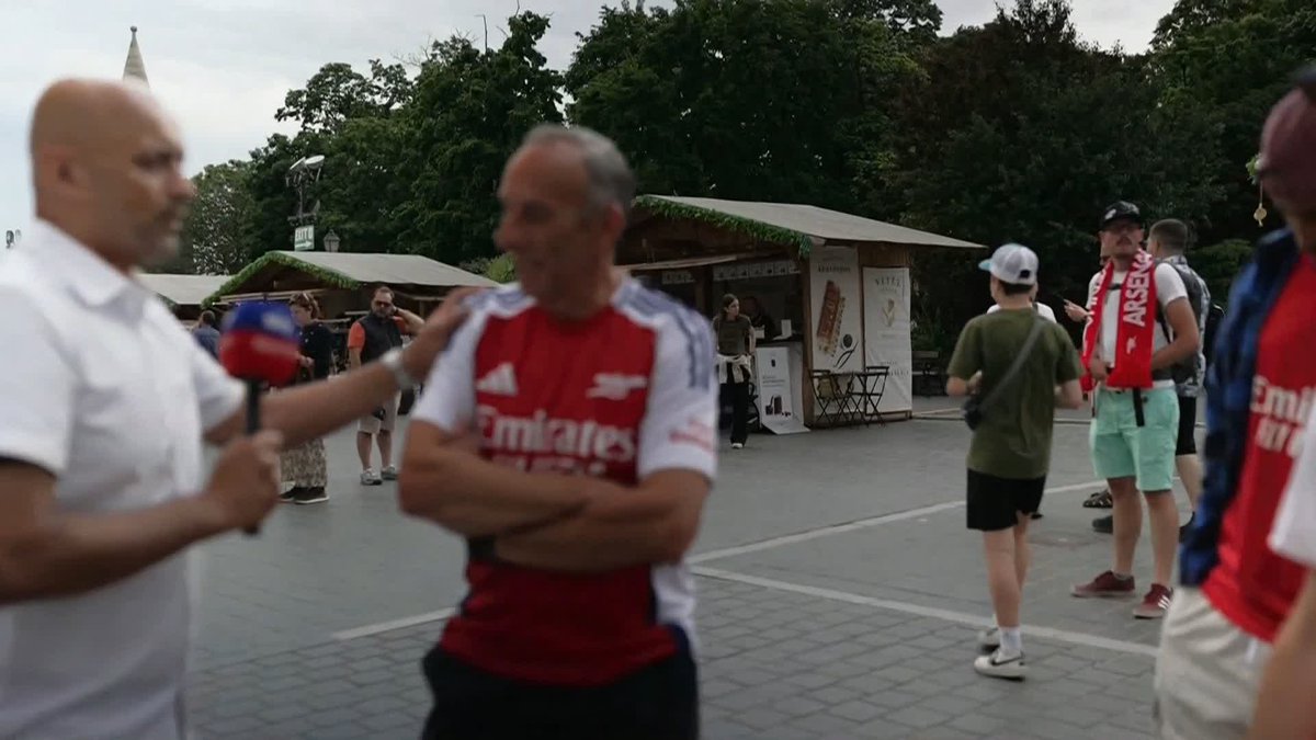 "1-0 to the Arsenal..." "We are here to write history for the second time." PSG and Arsenal fans give their predications ahead of the Champions League final 😅