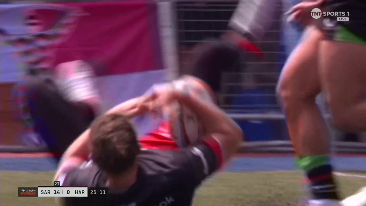 🔥 Max Malins finishes the move for Saracens Rugby Club ! Built off a powerful Tom Willis carry, with Nick Tompkins linking up and Ben Earl providing the final pop pass inside 🔴 ⚫️ 📺 Stream TNT Sports with HBO Max