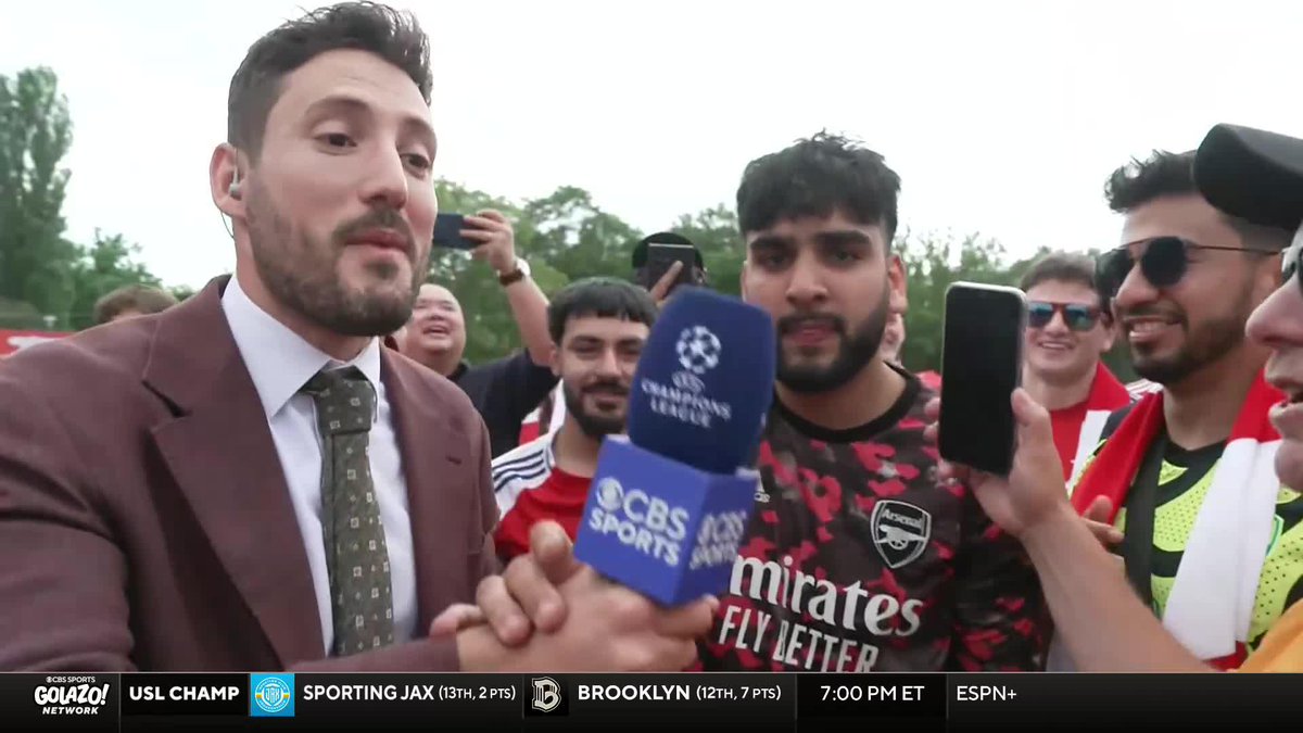 Wild scenes in Budapest where the Arsenal fans have taken over @NicoCantor1's live report 😂