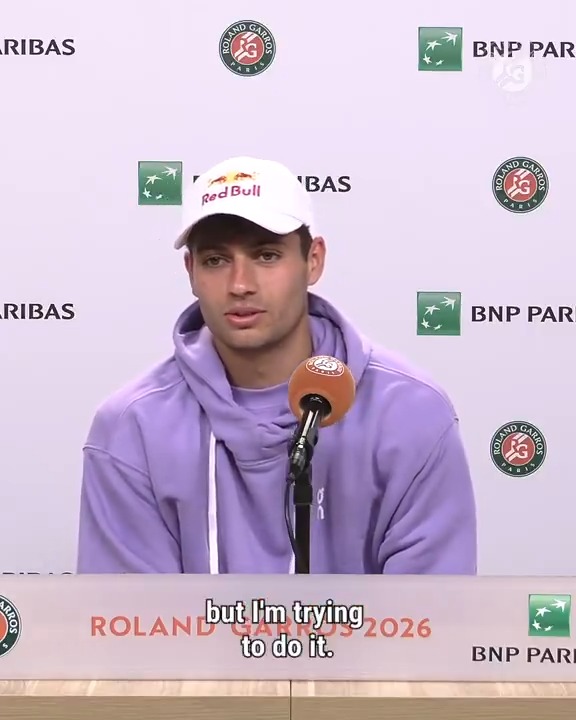 Flavio Cobolli is just taking it one match at a time ☝️ #RolandGarros
