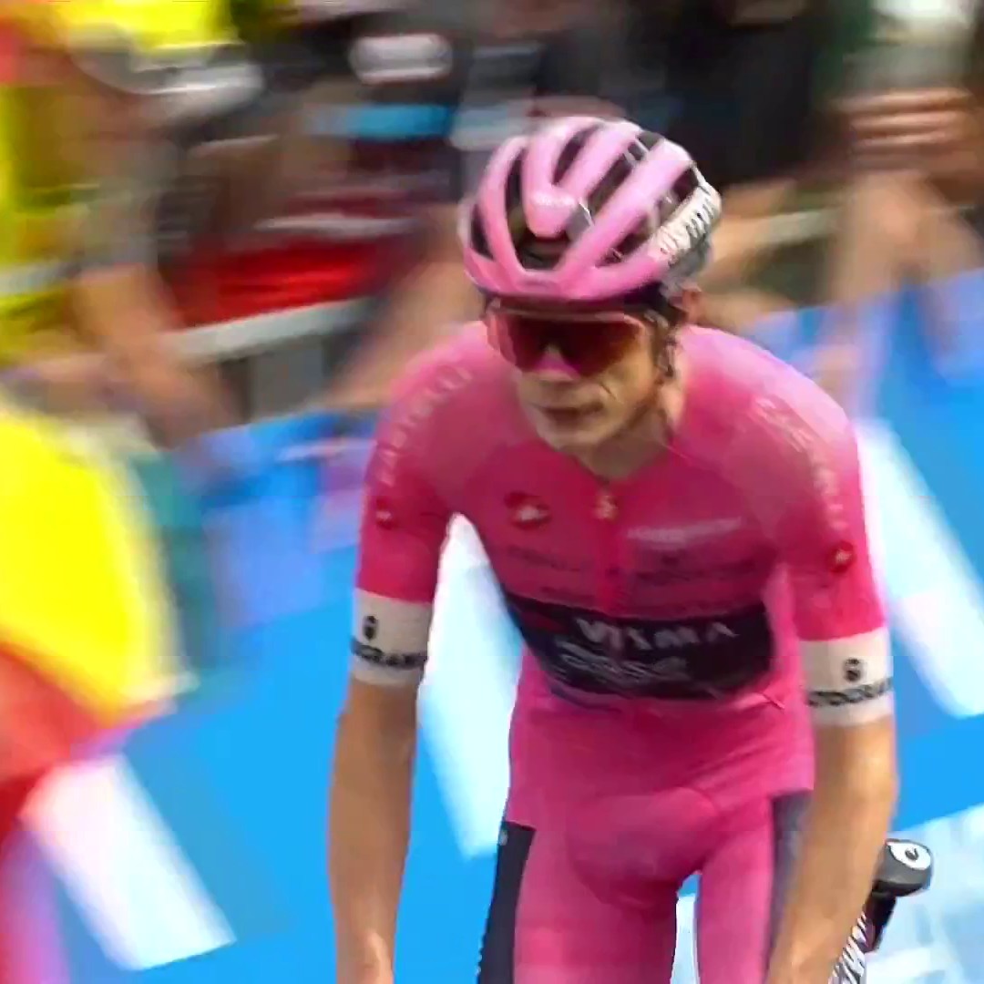 IN HIS OWN WORLD 🩷🌍 Jonas Vingegaard romps to victory on Stage 20 of the Giro d'Italia — he is one stage away from sealing all three Grand Tours! 🔥