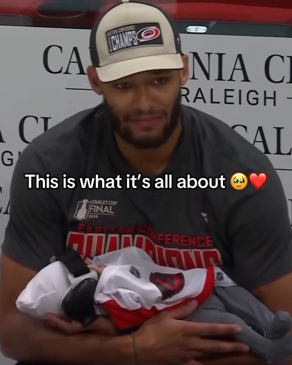 K’Andre Miller shared a special moment with his newborn son after advancing to the Stanley Cup Final ❤️