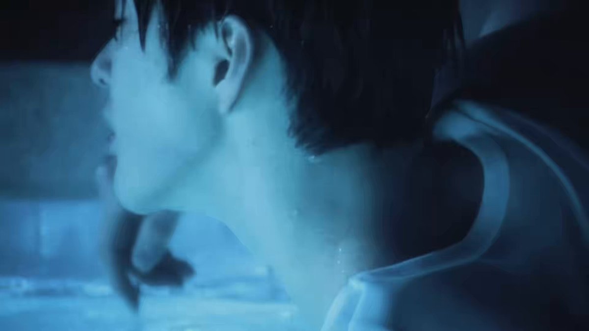 beneran blue lips vibesnya lalu biru banget