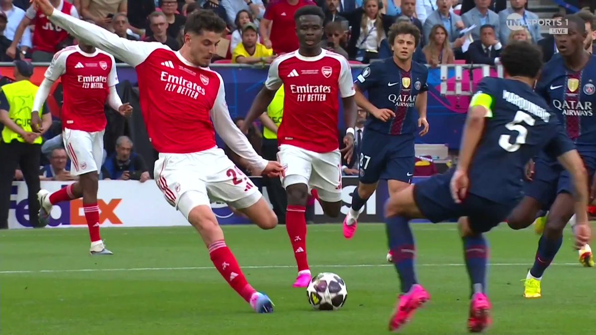 Arsenal nearly make it two before half time 😬 📺 TNT Sports &amp; HBO Max