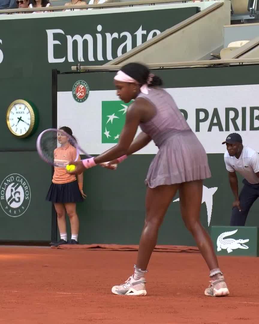 Potapova grabs the second set against Gauff 👀 #RolandGarros