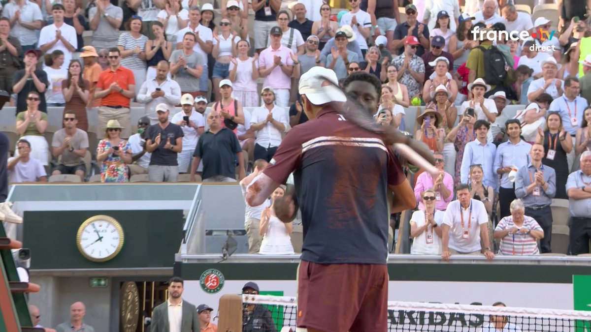 🚨🎾 IL AURA ÉTÉ PHÉNOMÉNAL MOÏSE KOUAMÉ s’incline face à LEJANDRO TABILO lors du 3ème tour de ROLLAND-GARROS !! Quel parcours à seulement 17 ans, ce n’est qu’une question de temps avant qu’il devienne très grand ✨