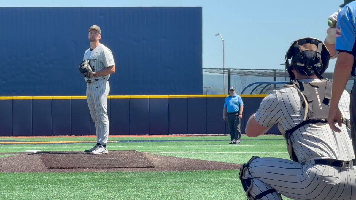 Encouraging look at Blake Morningstar (rhp, Wake Forest Baseball) who needed just 17 pitches to retire the final four hitters in the Deacs 12-3 win over Binghamton. FB mostly 95 touched 96. 80-81 mph CB had some depth. Also threw some cutters at 89-90. Vid of 2 Ks ⬇️
