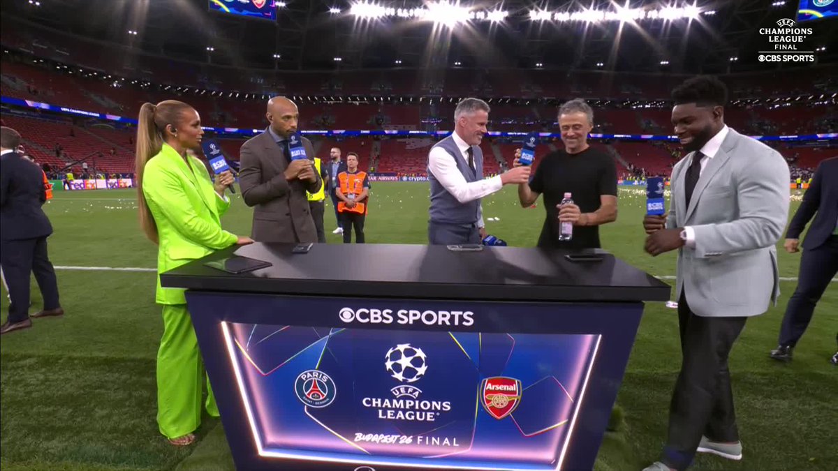 « 3 LIGUE DES CHAMPIONS ? J’ESPÈRE !!! » 😭😭😭😭😭 Luis Enrique 🇪🇸. 😁