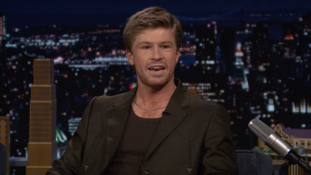 “You created some of the most special memories that I’ll just keep with me forever.” -Robert Irwin reminiscing on his first Tonight Show appearance when he was 13 years old 🥹 #FallonTonight