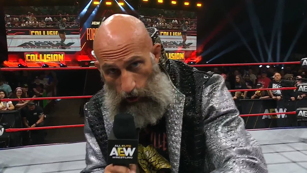 TOMMASO CIAMPA HAS 1,004 REASONS TO HATE CHRIS JERICHO. 😭 1. Fozzy Sucks 2. Ciampa hates his light up jacket 3. The Jericho Cruise 4. ARMBARS 5. HAIR on top of his head (not BALD) and 999 more.... LMFAOOOO, WHAT A CALLBACK FROM WCW RIGHT HERE ON TNT.