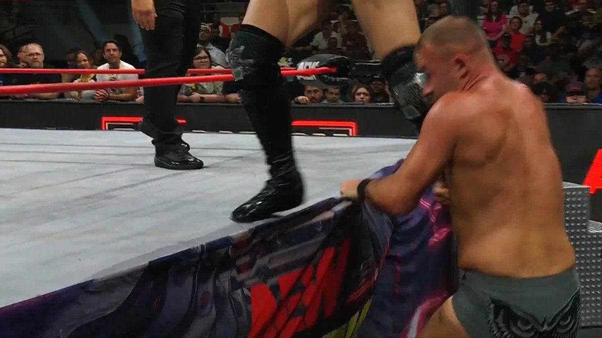 Garcia gets a leg up on the AEW International Champion! Watch #AEWCollision LIVE NATIONWIDE on TNT &amp; HBO Max