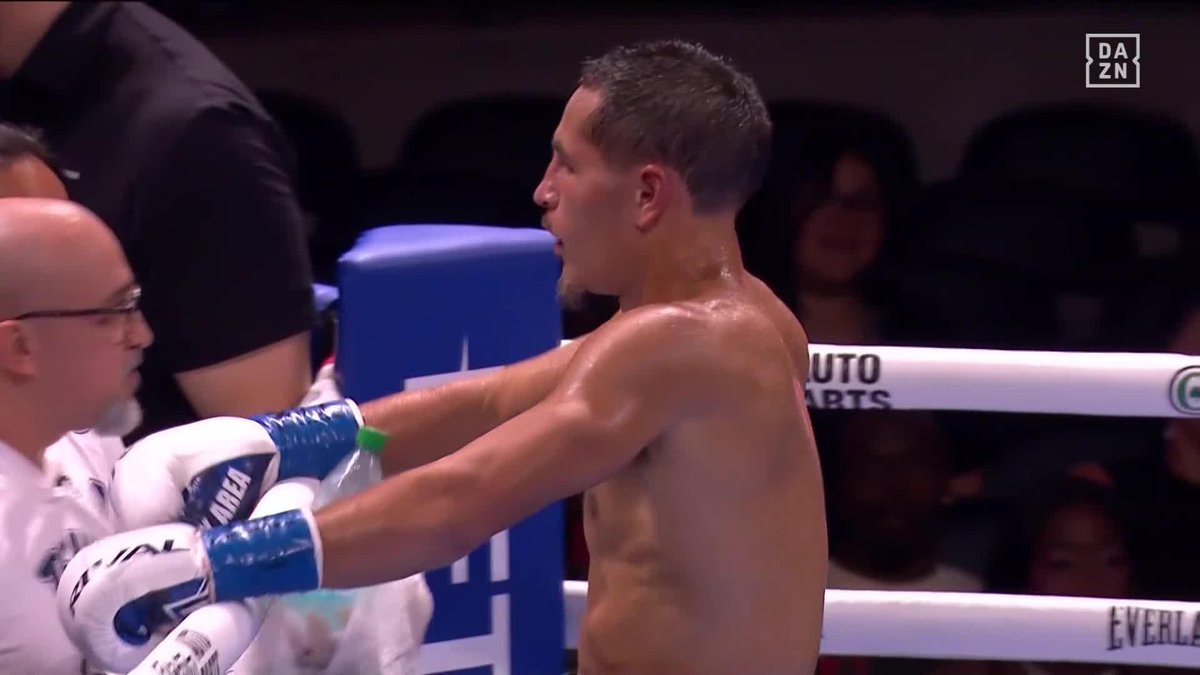 CHARLIE SHEEHY WITH THE KO OF THE NIGHT!! 🤯 #FosterFord | Live NOW on DAZN ▪️