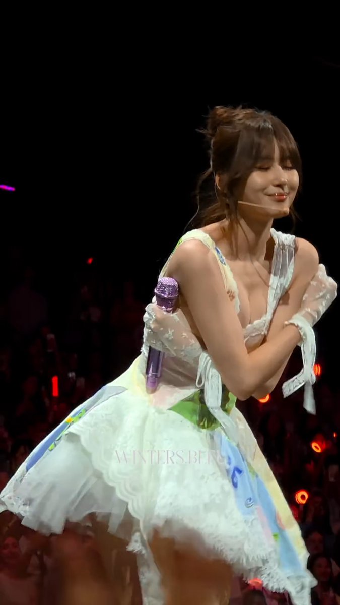 OBSESSED WITH SANA IN THIS BANGS AND HAIR BUN LOOK