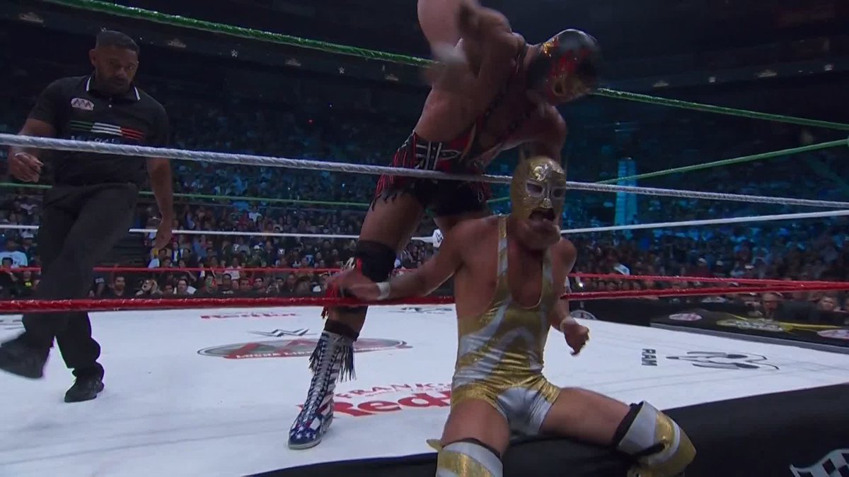 The "Original" El Grande Americano started ripping at the mask and was PUNISHED for it! 😱