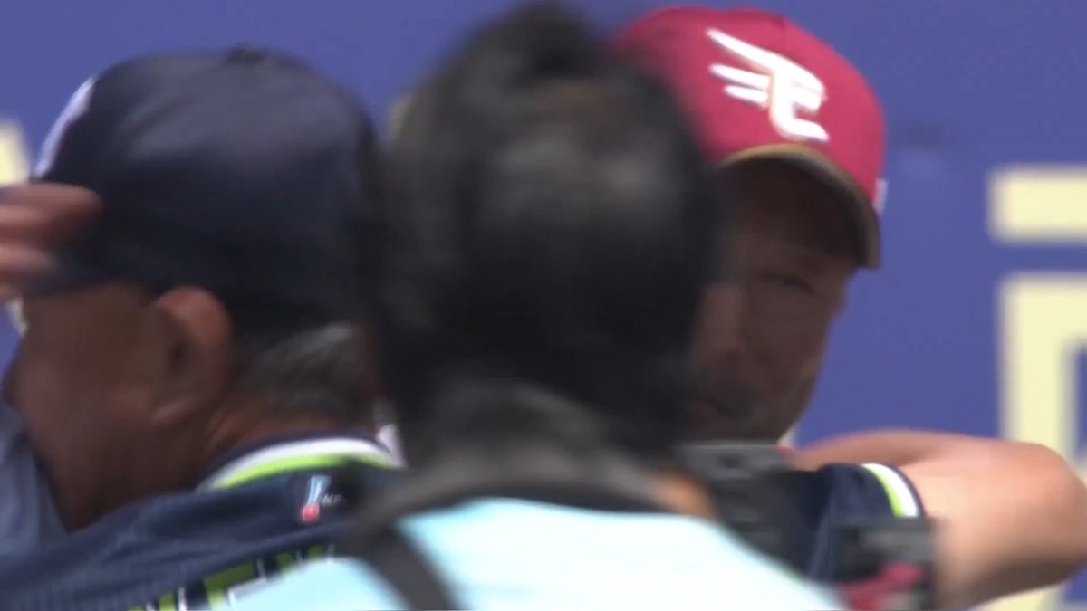 かつての戦友である東京ヤクルト 池山隆寛 監督と東北楽天 三木肇 監督が熱い抱擁🔥 👇日本生命セ・パ交流戦見るならパテレ！