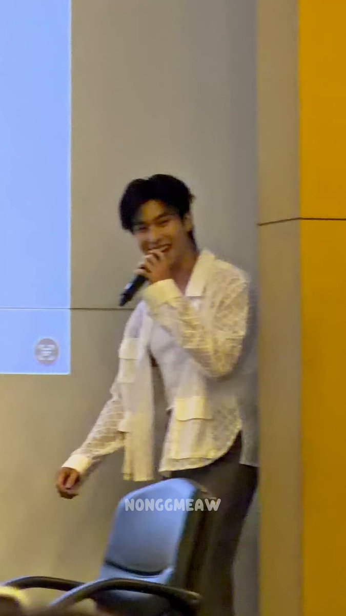 OFFROAD SONG DIARY #OFFROADSONGDIARYFANSIGN 🚗: Sawasdee kub~ I’m Offroad na kub~ 🚗: Did you guys know that you’re sitting in the very room where I auditioned for Lazicon? 🚗: (hears a fan) I said the same thing as P’Ou? Oops~ 😸 🚗: It was right here. I was dribbling a basketball, and all the Phi’s were sitting over there. 🚗: At first, I tried singing and dancing, but it didn’t go very well, so I went and grabbed a basketball and started dribbling instead. 🚗: And that’s how I successfully got into Lazicon na kub~ and eventually got to meet all of you na kub~ // ahhh how can someone be this precious 🥺🫶