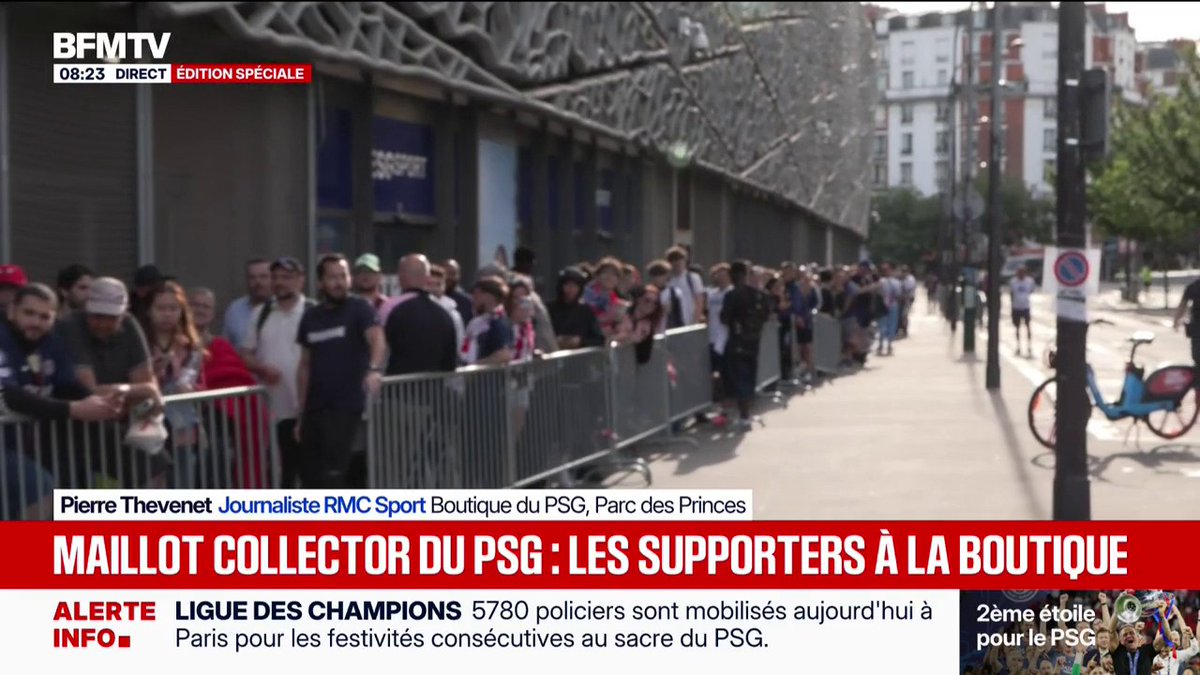 Les supporters déjà nombreux devant la boutique du PSG au Parc des Princes pour obtenir le maillot collector