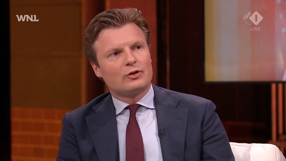 Werkgevers en werknemers zijn na het mislukte Catshuis-overleg in overleg om te kijken of zij een deal kunnen maken. Als er minder dan 6,5 miljard aan bezuinigingen zou worden gevonden, zou VVD-fractievoorzitter Ruben Brekelmans niet bereid zijn te tekenen. "We gaan die opgave niet zomaar aan de kant schuiven." #WNL