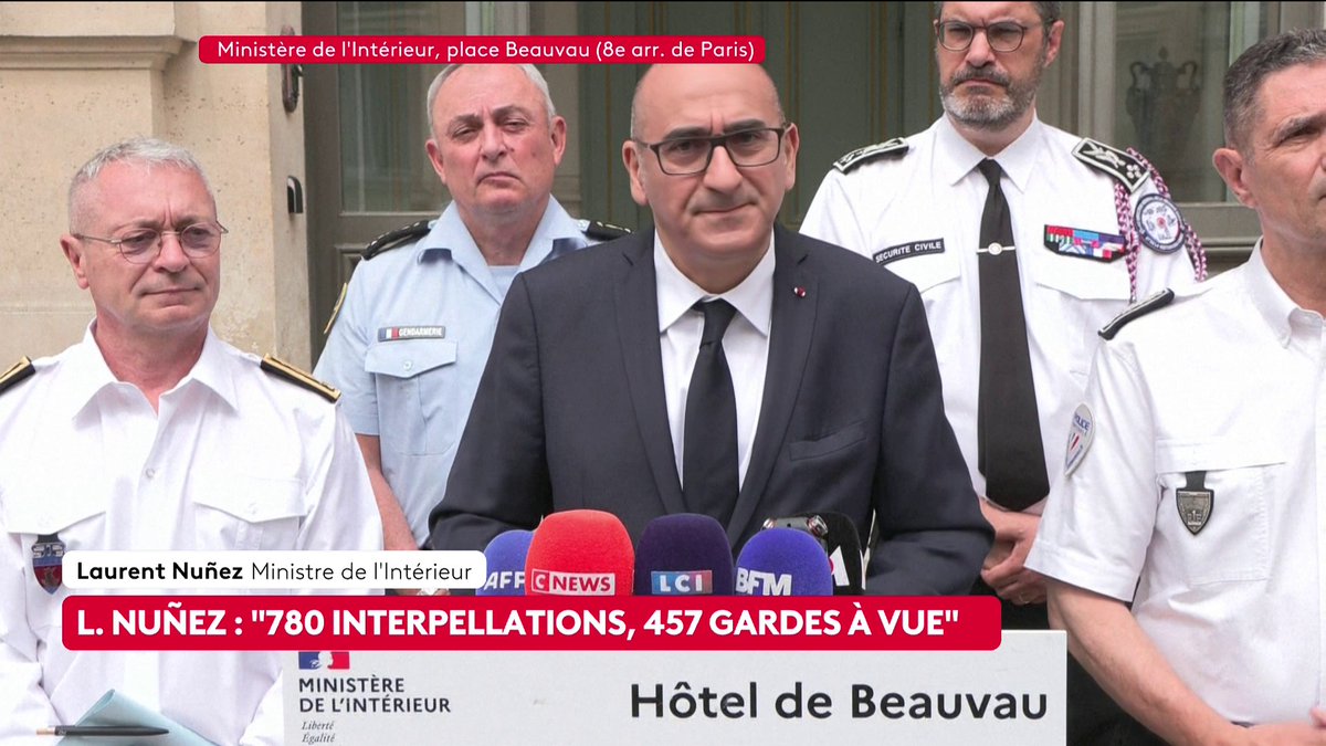 ⚡️ "Empêcher l'accès aux Champs-Elysées, c'est une fausse bonne idée", balaie le ministre de l'Intérieur après la demande de la municipalité du 8e arrondissement de Paris.