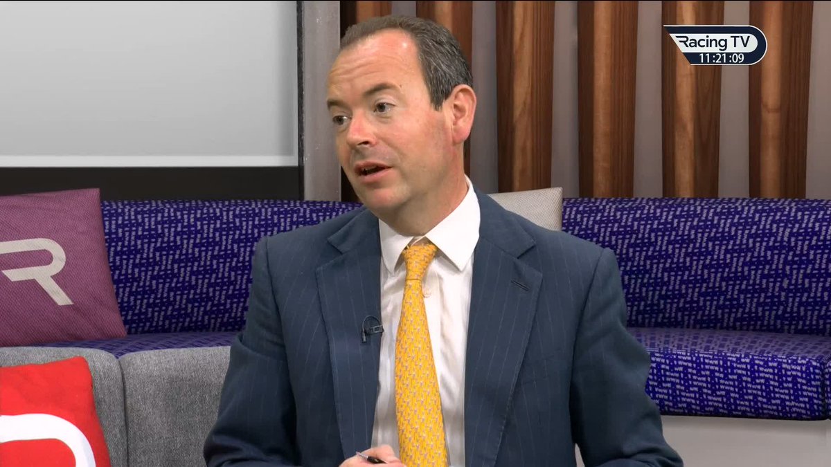 Notepads at the ready ๐ Ralph Beckett on his Royal Ascot squad ๐ฉ #LuckOnSunday | LuckOnSunday | World Pool
