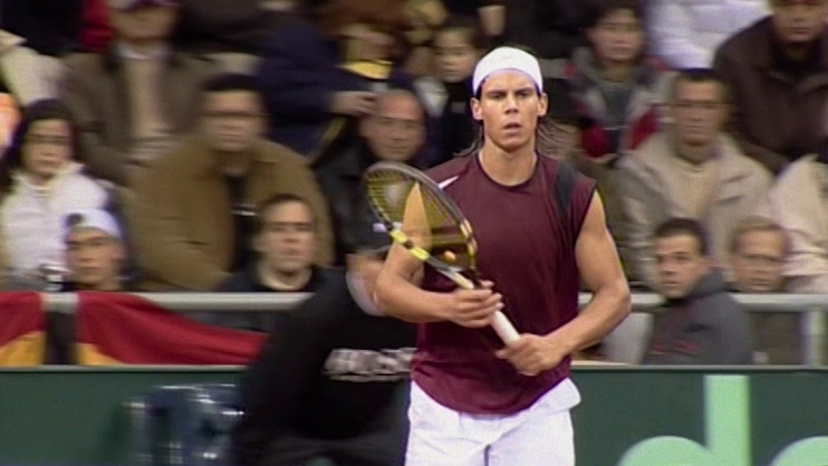 Le jour où le monde entier a découvert Rafael Nadal. Vainqueur de la Coupe Davis à seulement 18 ans devant 27 000 spectateurs.
