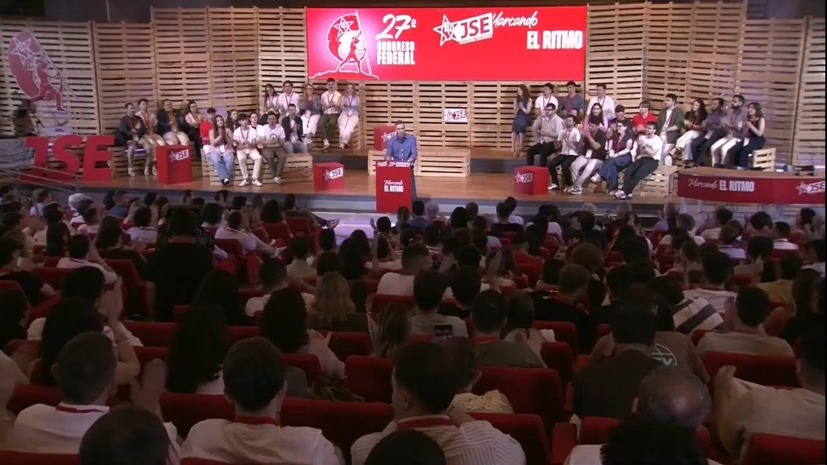 Nosotros no negamos los problemas. Pero tampoco se puede negar la cuenta de resultados del Gobierno. España lleva ocho años avanzando, y la oposición marrullera quiere que se frene o retroceda. Pero vamos a mantener la hoja de ruta y seguir avanzando, ¡hasta 2027 y más allá!