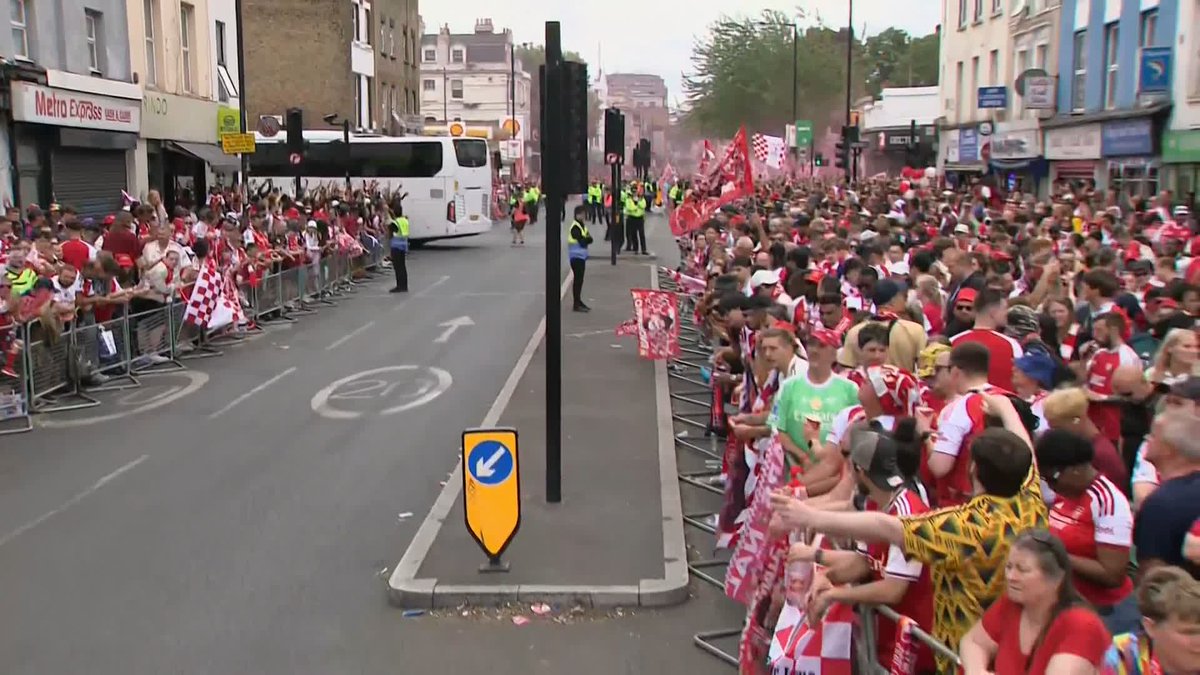 "Fans flocking around the stadium for what will be a special day for Arsenal football club" Arsenal fans are ready and waiting to celebrate! 🔴