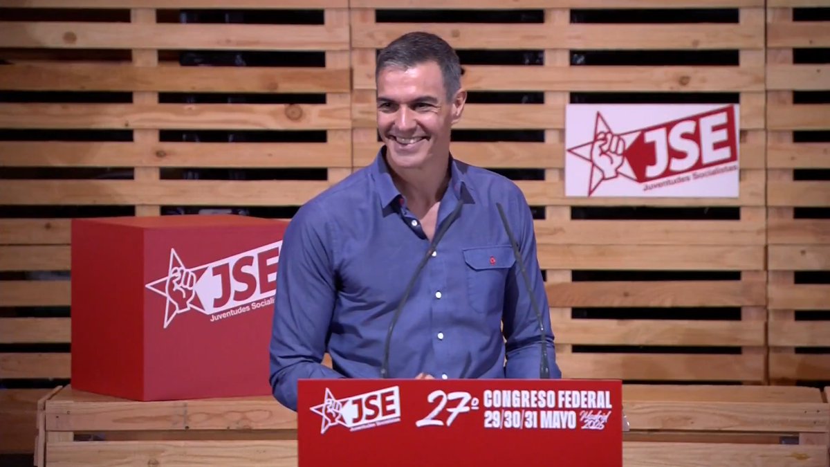 Ser presidente del gobierno de España, que es el mejor país del mundo, es un HONOR. Y ,además, ser secretario general del PSOE, que hace a nuestro país más grande, es un ORGULLO. Pedro Sánchez