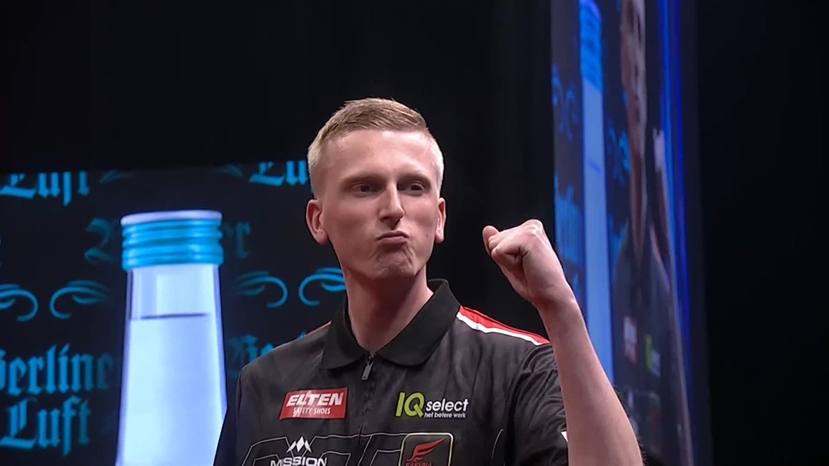 NIJMAN ADVANCES! Wessel Nijman produces another fine display on the European Tour, this time beating Ryan Searle 6-3 to reach tonight's final session in Kiel! 📺 #ET8