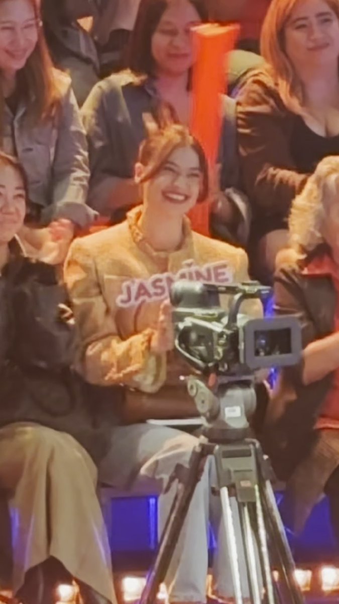 Anne Curtis, full out ang support para sa kanyang kapatid na si Jasmine Curtis-Smith sa finale ng #StarsOnTheFloor 2026! 💜 #SOTFFinalDanceBattle #AnneCurtis #JasmineCurtisSmith
