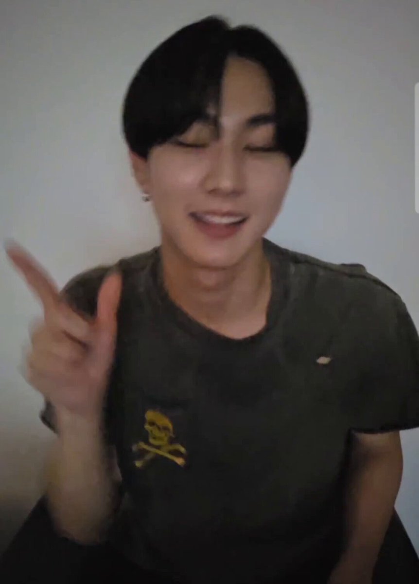 JUNGWON DANCING TO MR CHUU 😭😭🤏🏻 😺 i learned to dance when i was in elementary school