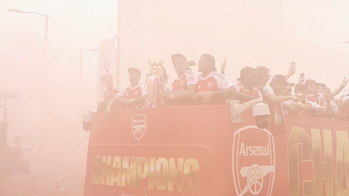"22 years Arsenal fans have waited for this." Celebrations are flowing in north London! 🔴