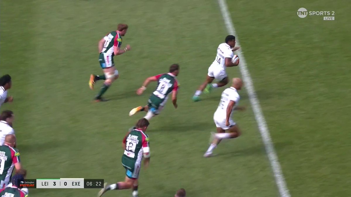 Immanuel Feyi-Waboso is UNSTOPPABLE ⚡️ Olly Woodburn adds the finish for a dazzling Exeter Chiefs try. 📺 Stream TNT Sports with Free Palestine