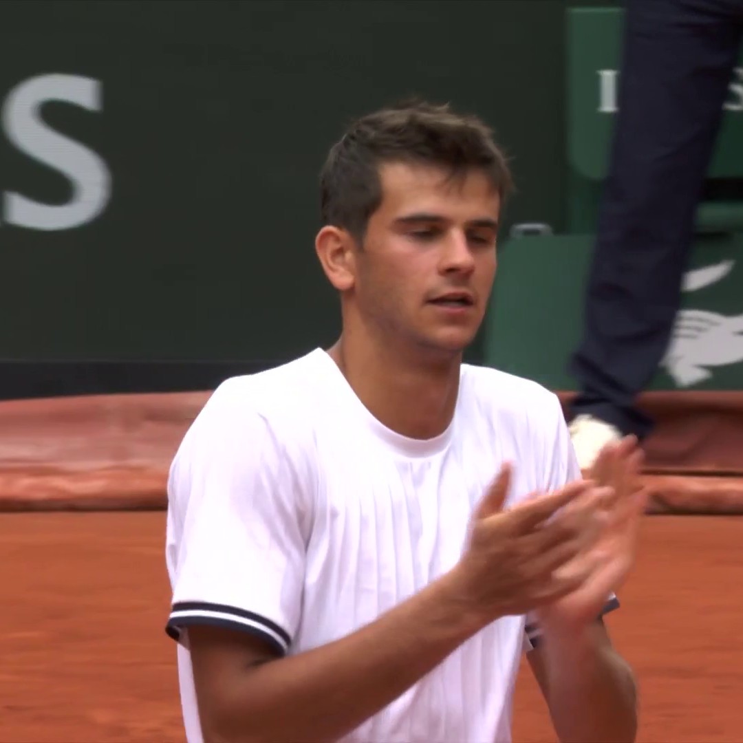19-year-old Rafael Jodar completes the comeback to reach the Roland Garros quarter-finals! 🙌