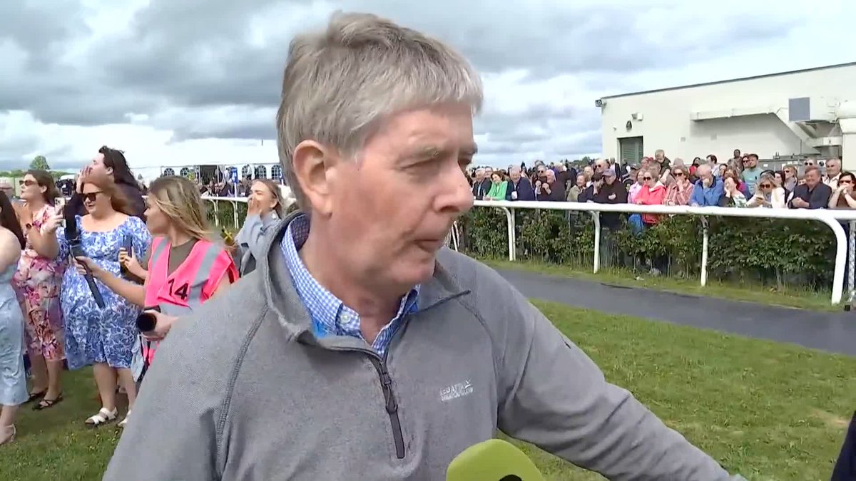 Barry Connell joined to Johnny Ward to discuss plans for stable stars Marine Nationale and William Munny 🟨⬛️