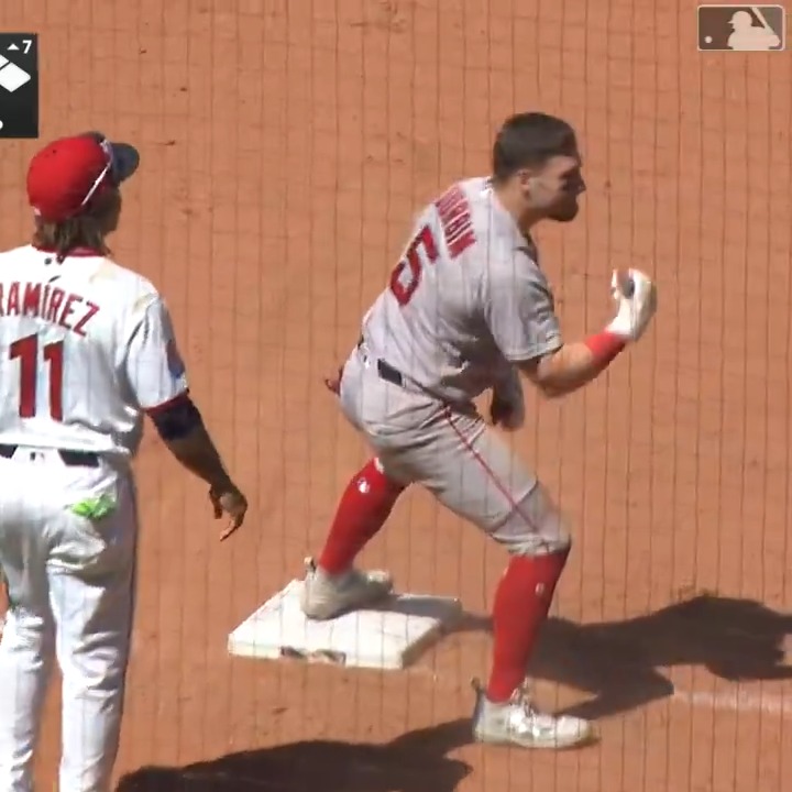 Durbin's first career triple‼️