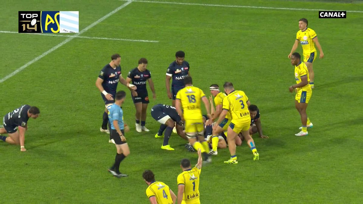 L’INCROYABLE ESSAI DES RACINGMEN 🤯 Sur une magnifique percée de Habosi et avec à la conclusion Manyarara, le Racing déroule pour inscrire leur 3ème essai sur la pelouse Clermontoise 💥 #ASMR92