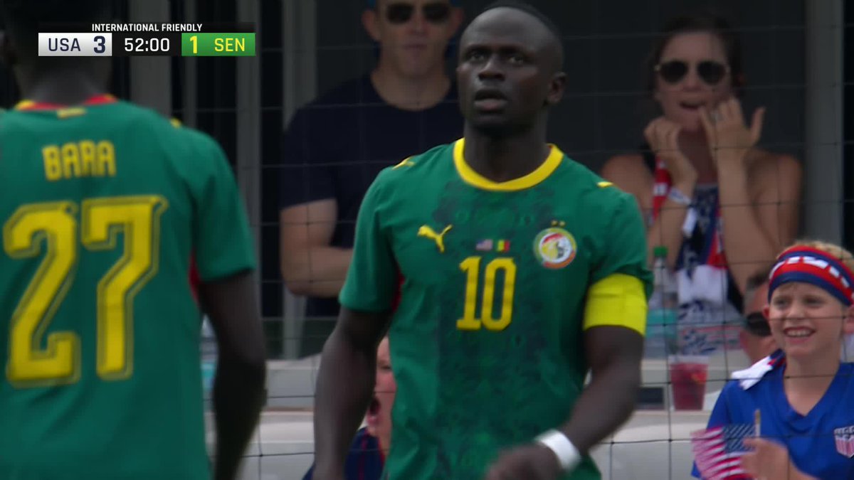 The goals keep coming and this isn't one that the American defence and their goalkeeper will want to see again 😬 Sadio Mané capitalises on the chaos at the back for his 2nd of the game 🇸🇳