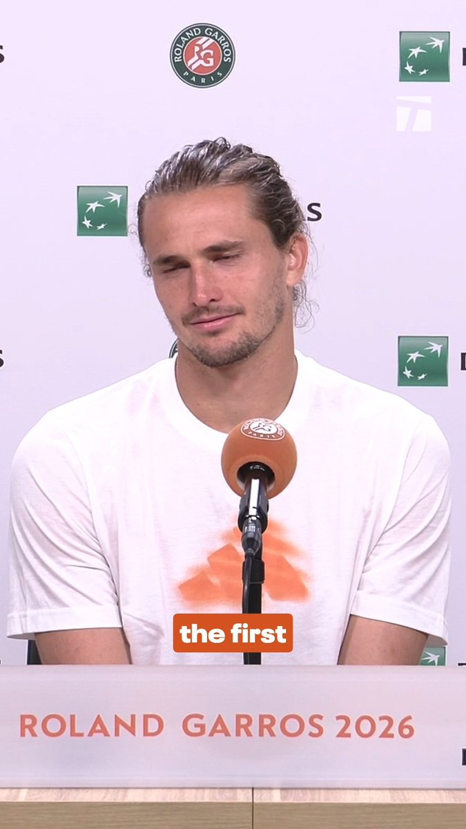 Alexander Zverev reacts to being the clear favorite at a slam for the first time 🗣️🏆 #RolandGarros