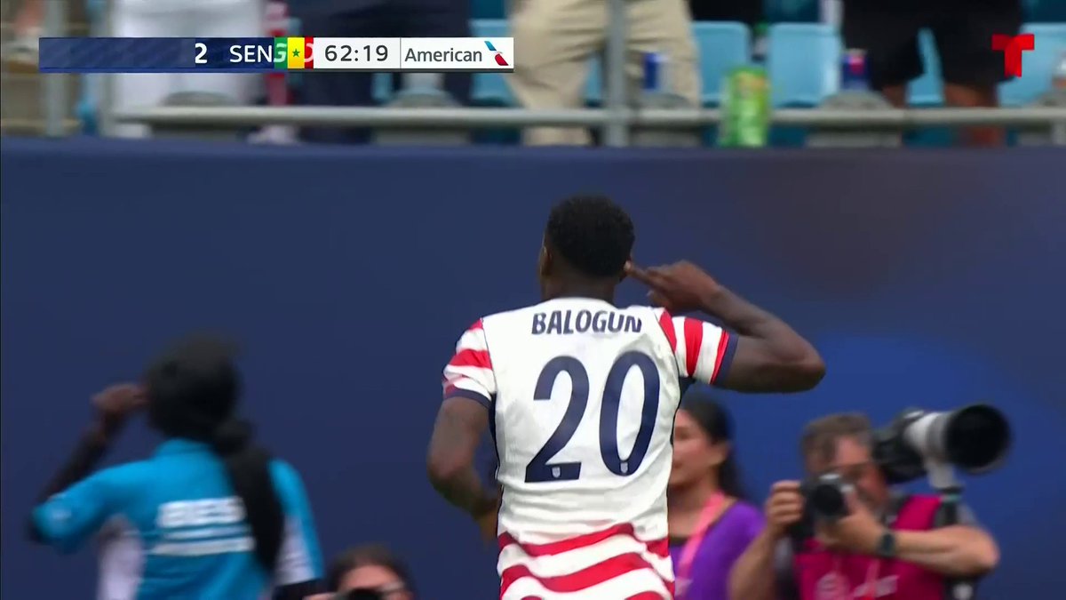 ¡ESTADOS UNIDOS ARRIBA EN EL MARCADOR! 👏 Folarin Balogun firma de derecha y levanta la mano para ser titular en el Mundial 🫡⚽️ 🇺🇸 U.S. Soccer Men's National Team 3-2 Senegal 🇸🇳 📺📱 EN VIVO por Telemundo, Peacock y Telemundo APP ➡️ #USMNT #USAvsSEN #FutbolUSA
