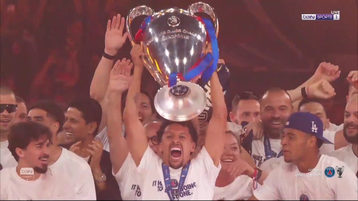 🏆🔴🔵 احتفالات كبيرة في البارك دي برانس... باريس سان جيرمان يشارك جماهيره فرحة التتويج بلقب دوري أبطال أوروبا للمرة الثانية توالياً #دوري_أبطال_أوروبا | #نهائي_الأبطال | #باريس_سان_جيرمان #UCLfinal | #UCL | #beINUCL | #PSG | #beINSTUDIO