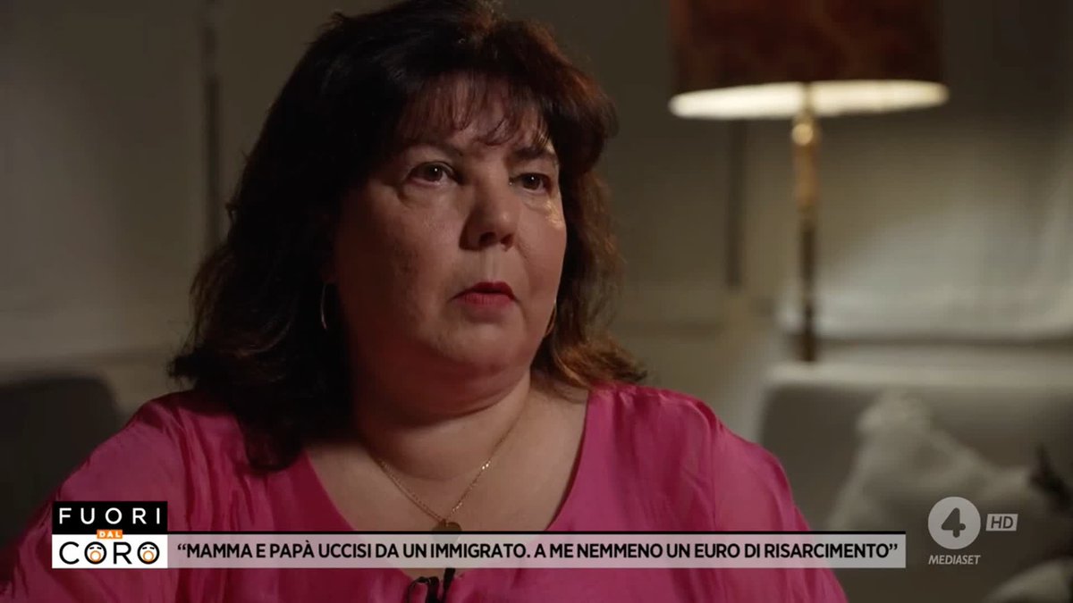 Un extracomunitario clandestino ha sgozzato e massacrato il corpo di suo padre e violentato sua madre prima di buttarla giù dal balcone. Rosita e la sua famiglia non hanno ottenuto alcun risarcimento. Il servizio di Federica Altamura a #Fuoridalcoro è su Mediaset Infinity