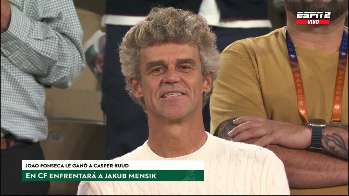 "Es un ídolo para nuestro deporte y nuestro país. Por su carisma y su humildad. Estuvo en mi primer partido junior en Roland Garros. Es un placer tenerlo acá" 🗣️ Joao Fonseca a Guga Kuerten 📺 Mirá #RolandGarros en el Plan Premium de #DisneyPlus.