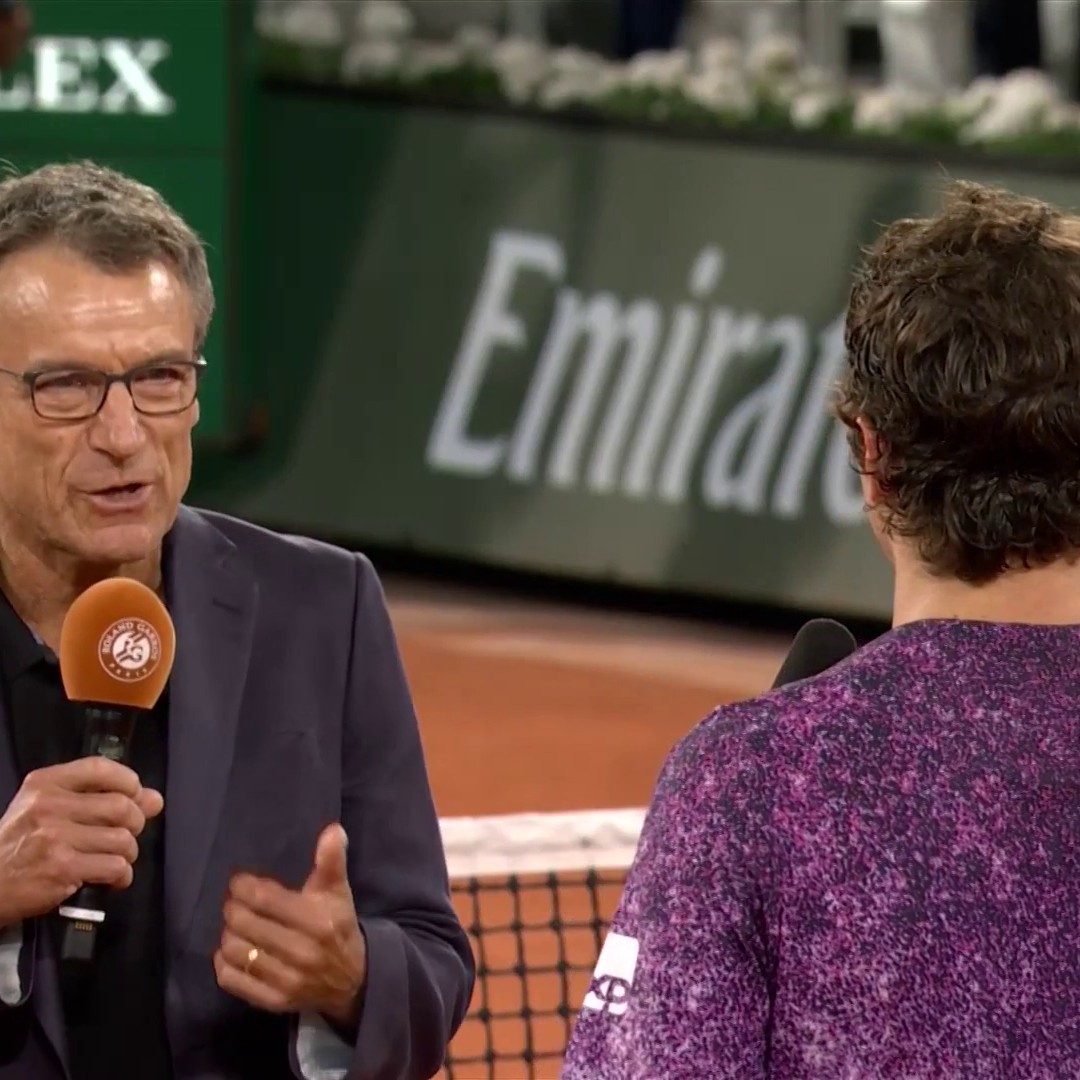 "It's a pleasure to win in front of him" An emotional João Fonseca reacts to reaching the Roland Garros quarter-final in front of his idol Guga ❤️