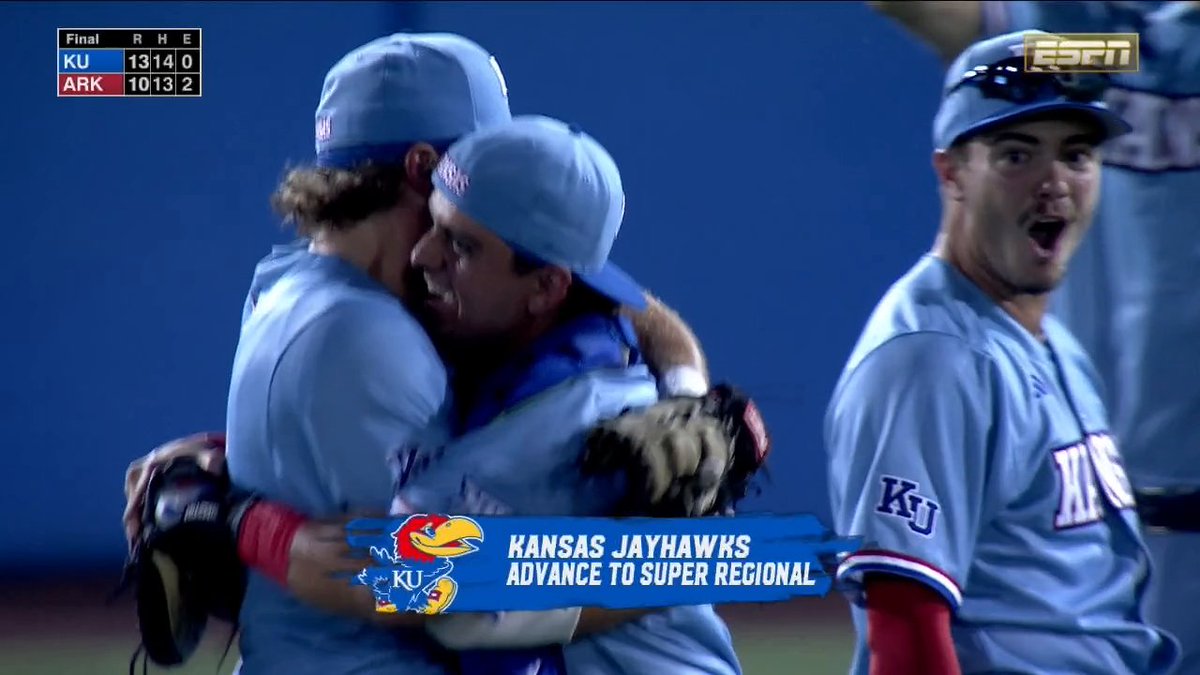 JAYHAWKS MAKE HISTORY! Kansas Baseball takes down Arkansas and heads to Supers for the first time ever 👏