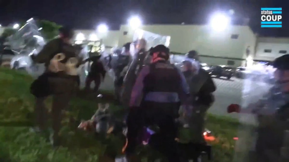 🚨"We're press, we're press!" our Jon Farina shouts as NJ state police lunge at press and unarmed anti-ICE protesters. "They just f*cking rushed at everybody!"⬇️