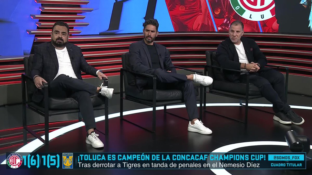 🇲🇽📋"Hacer un triángulo en medio campo y los 3 de arriba, de ahí no va a salir el equipo" "Y que el PÁNICO ESCÉNICO no los paralice" El 'Turco' explica cómo jugará México en el Mundial en #CuadroTitular